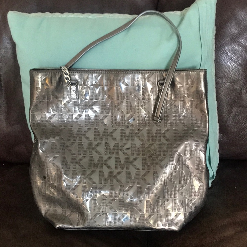 Michael Kors bag with butten